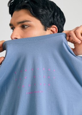 T-shirt με text artwork τύπωμα