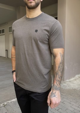 Ανδρικό βαμβακερό ανθρακί πλυμένο παλαιωμένο T-shirt με μικρό λογότυπο TPM1071A