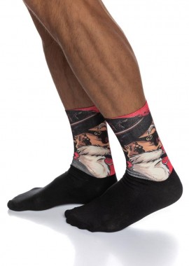 ΑΝΔΡΙΚΗ ΒΑΜΒΑΚΕΡΗ ΚΑΛΤΣΑ ΙΝΙΖΙΟ ΜΕ ΤΥΠΩΜΕΝΟ ΣΧΕΔΙΟ ΠΕΙΡΑΤΗ 4193-08 ΜΑΥΡΟ/ΚΟΚΚΙΝΟ