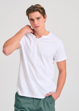 FUNKY BUDDHA - T-shirt με λαιμό henley και raw cuts - The essentials